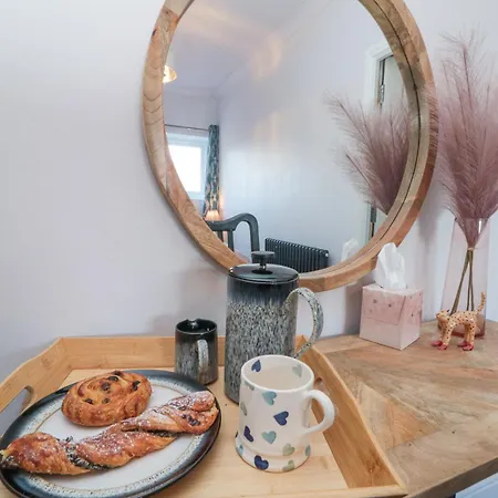 Cuckoo's Nest Уитби